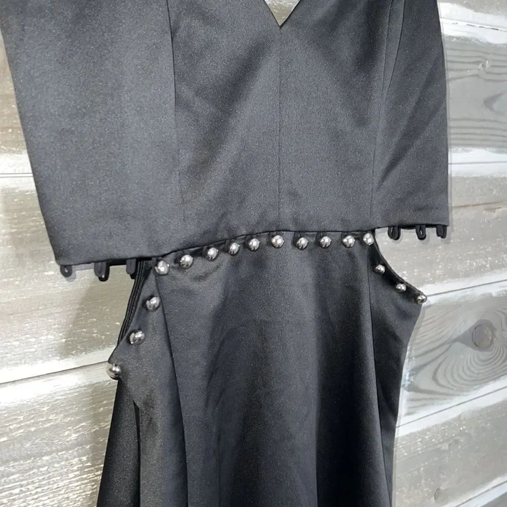 NBD BRANDI DRESS - Picture 7 of 10